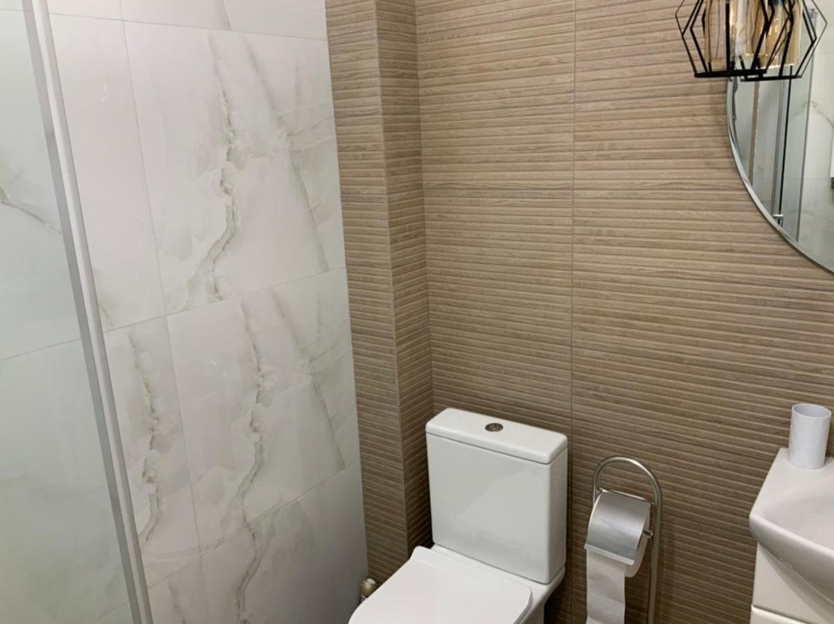 Дизайнерський Ремонт&Центр& Vip, Електрозаправка На Території Будинку Rivne Extérieur photo